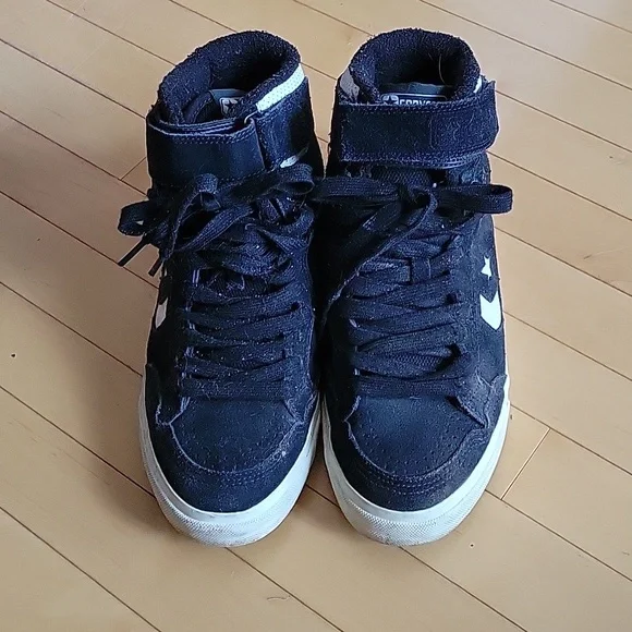 Converse Weapon High Tops in Black - Picture 2 of 6